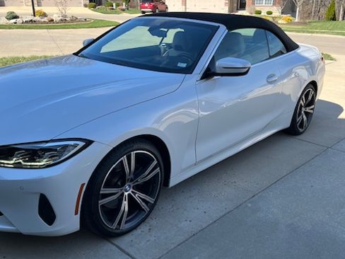 Used 2022 BMW 430i xDrive 430i xDrive Convertible 2D w/ Premium Package image 2