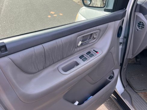 Used 2004 Honda Odyssey EX-L image 11