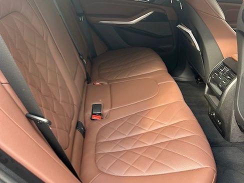 Used 2025 BMW X5 xDrive50e w/ M Sport Package image 10