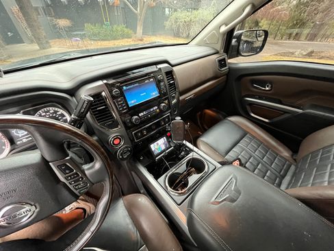 Used 2017 Nissan Titan Platinum Reserve image 8