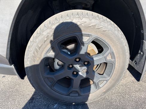 Used 2021 Toyota RAV4 TRD Off-Road image 10