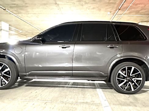 Used 2023 Volvo XC90 T8 Ultimate w/ Protection Package Premier AWD/4WD image 2