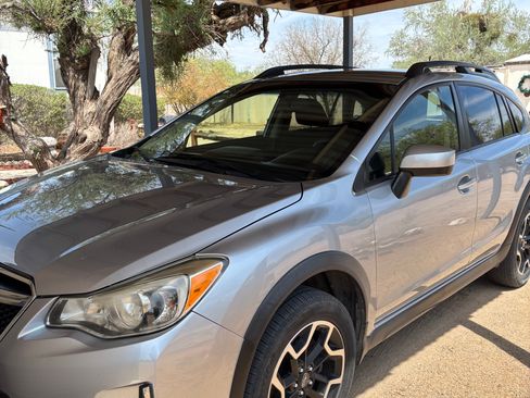 Used 2016 Subaru Crosstrek 2.0i Premium w/ Popular Package #1 AWD/4WD image 4