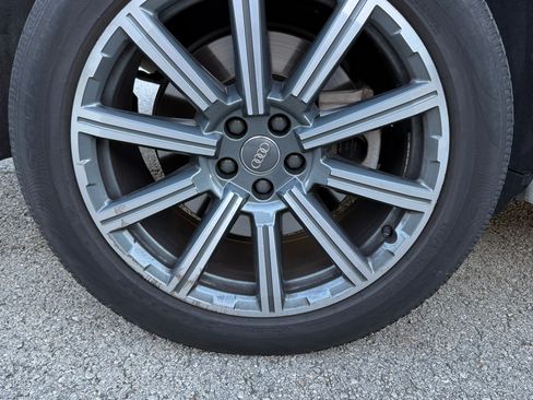 Used 2019 Audi Q7 3.0T Prestige image 10