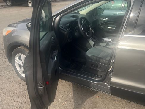 Used 2013 Ford Escape SE image 4