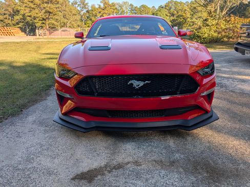 Used 2018 Ford Mustang GT Premium w/ GT Performance Package image 2