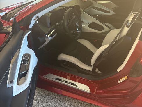 Used 2021 Chevrolet Corvette Stingray Premium Cpe w/ Z51 Performance Package image 6