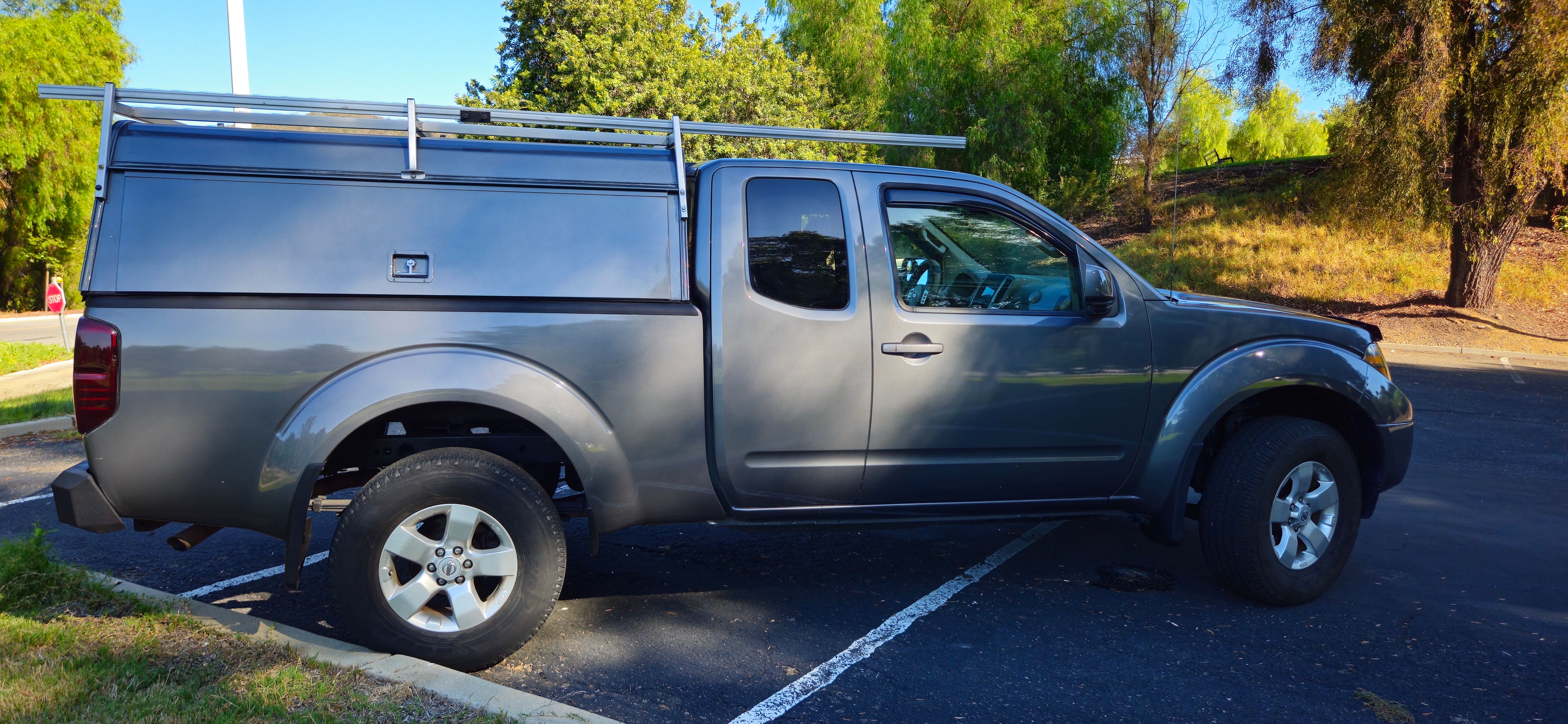Used 2013 Nissan Frontier SV RWD image 10
