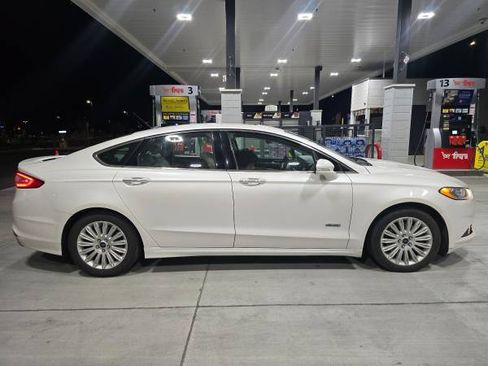 Used 2014 Ford Fusion Energi Titanium w/ Driver Assist Package image 2