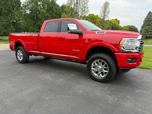 Used 2024 RAM 3500 Limited image 1