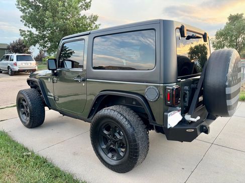 Used 2015 Jeep Wrangler Sport w/ Quick Order Package 23S AWD/4WD image 5
