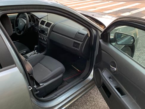 Used 2010 Dodge Avenger SXT FWD image 11
