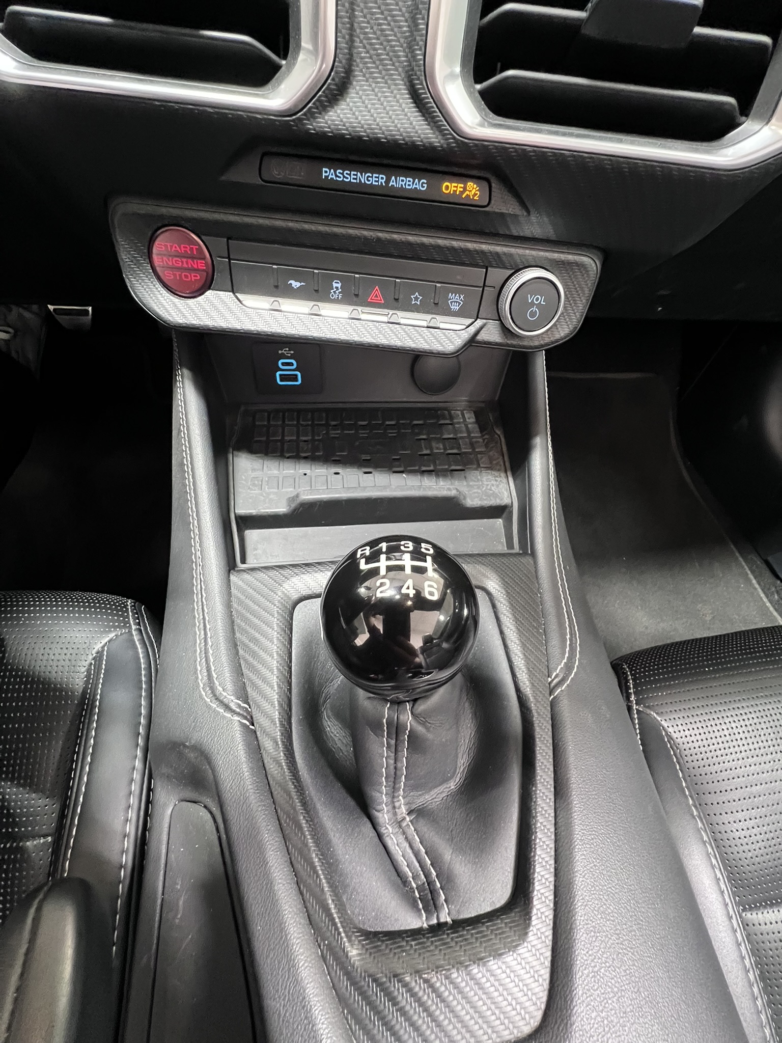 Used 2024 Ford Mustang GT Premium w/ GT Performance Package RWD image 13
