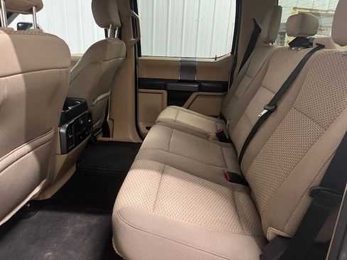 Used 2020 Ford F250 XLT w/ XLT Premium Package image 6