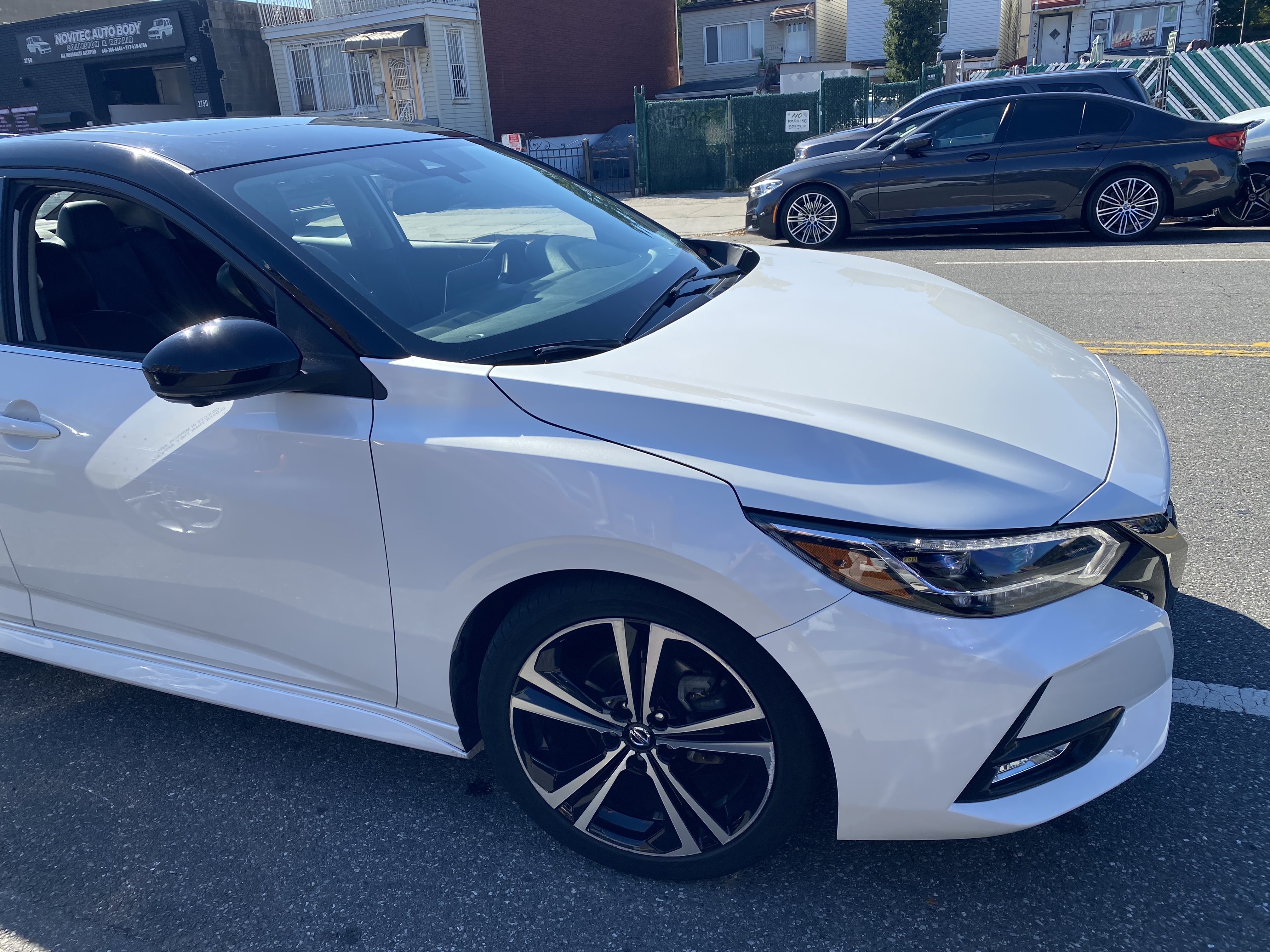 Used 2020 Nissan Sentra SR w/ Premium Package FWD image 5