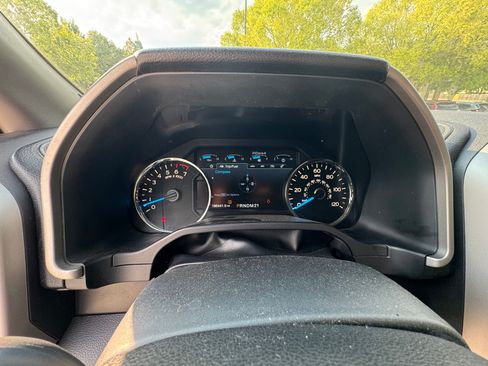 Used 2015 Ford F150 Lariat AWD/4WD image 13