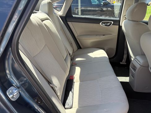 Used 2015 Nissan Sentra SV FWD image 5