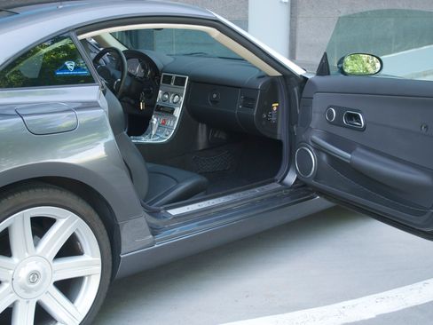 Used 2004 Chrysler Crossfire Coupe RWD image 17