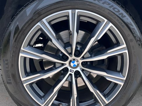 Used 2023 BMW X6 xDrive40i w/ M Sport Package AWD/4WD image 18