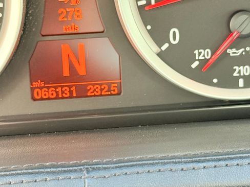 Used 2007 BMW M6 Coupe 2D image 28