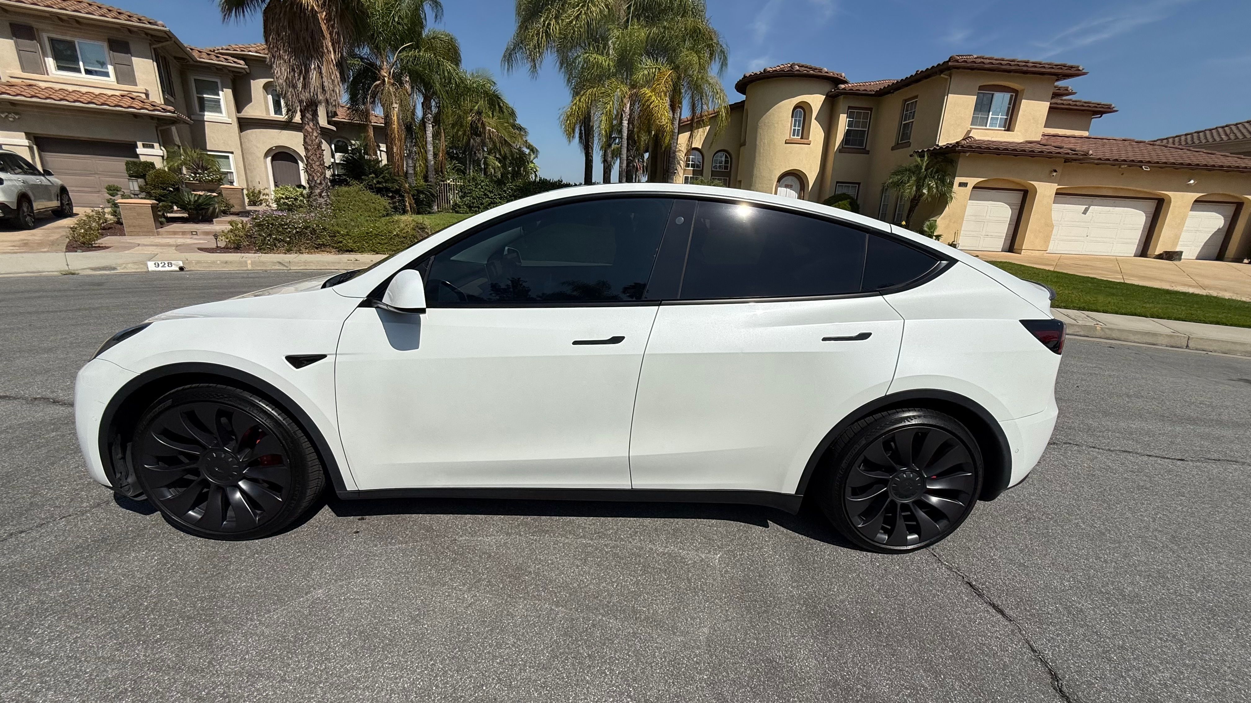 Used 2021 Tesla Model Y Performance AWD/4WD image 14