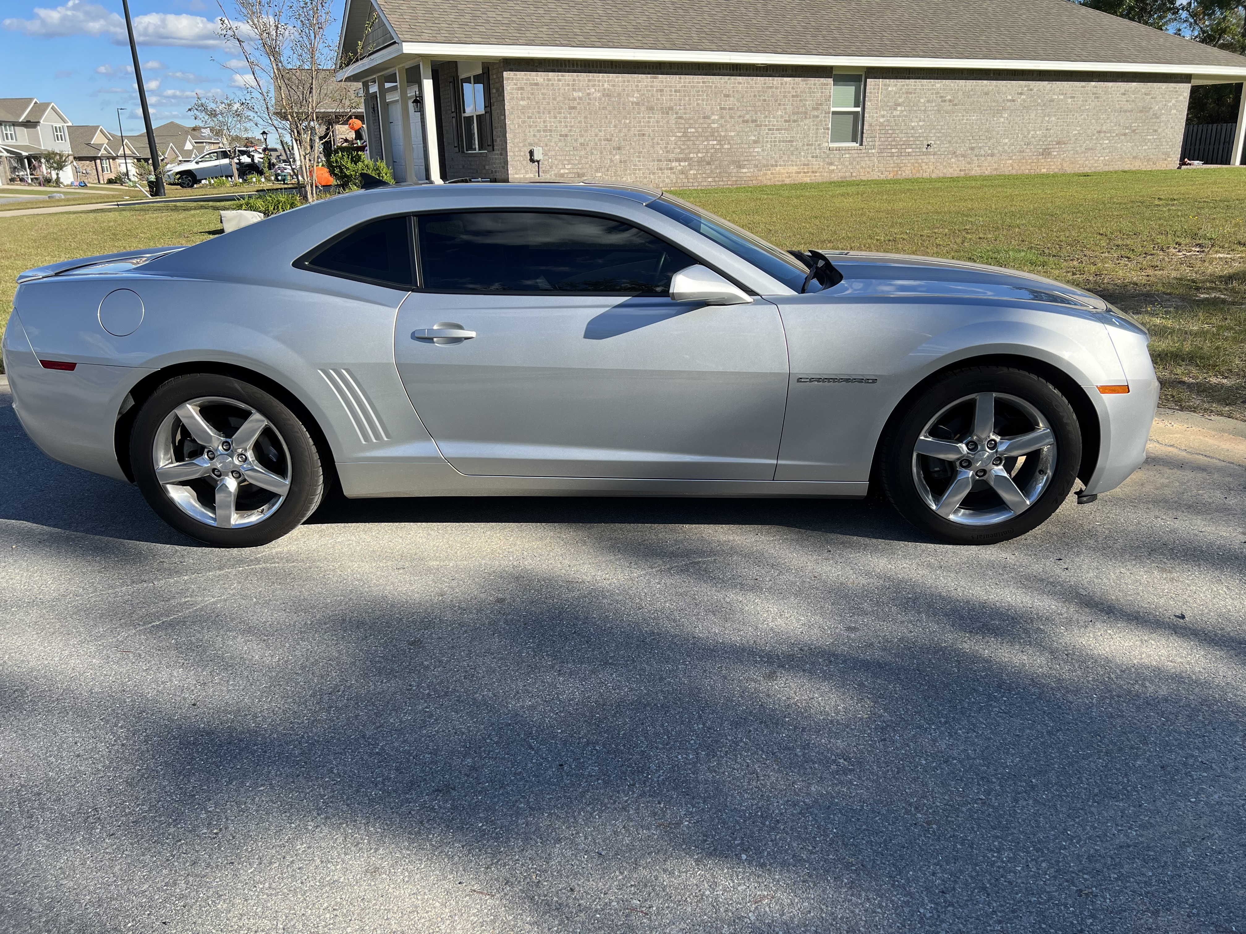 Used 2012 Chevrolet Camaro LT RWD image 11