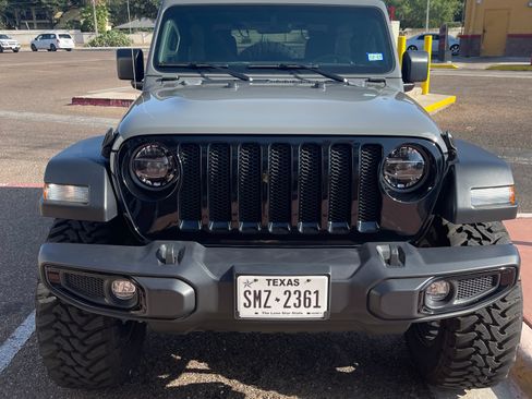 Used 2022 Jeep Wrangler Sport AWD/4WD image 19