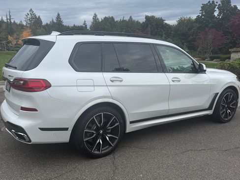 Used 2019 BMW X7 xDrive50i w/ M Sport Package image 8