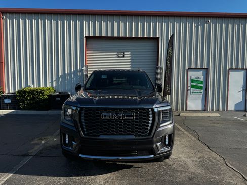 Used 2024 GMC Yukon XL Denali Ultimate image 5