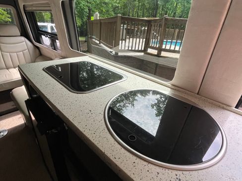 Used 2011 Mercedes-Benz Sprinter 3500 image 5