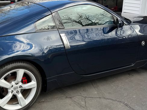 Used 2007 Nissan 350Z Enthusiast w/ Cargo Convenience Pkg image 4