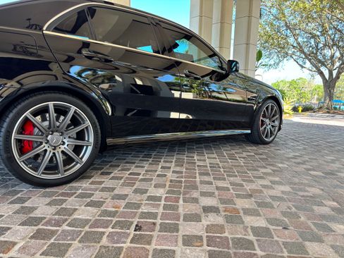 Used 2014 Mercedes-Benz E 63 AMG S-Model image 11
