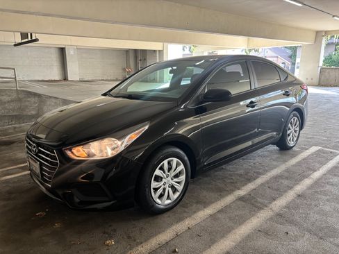 Used 2022 Hyundai Accent SE FWD image 5