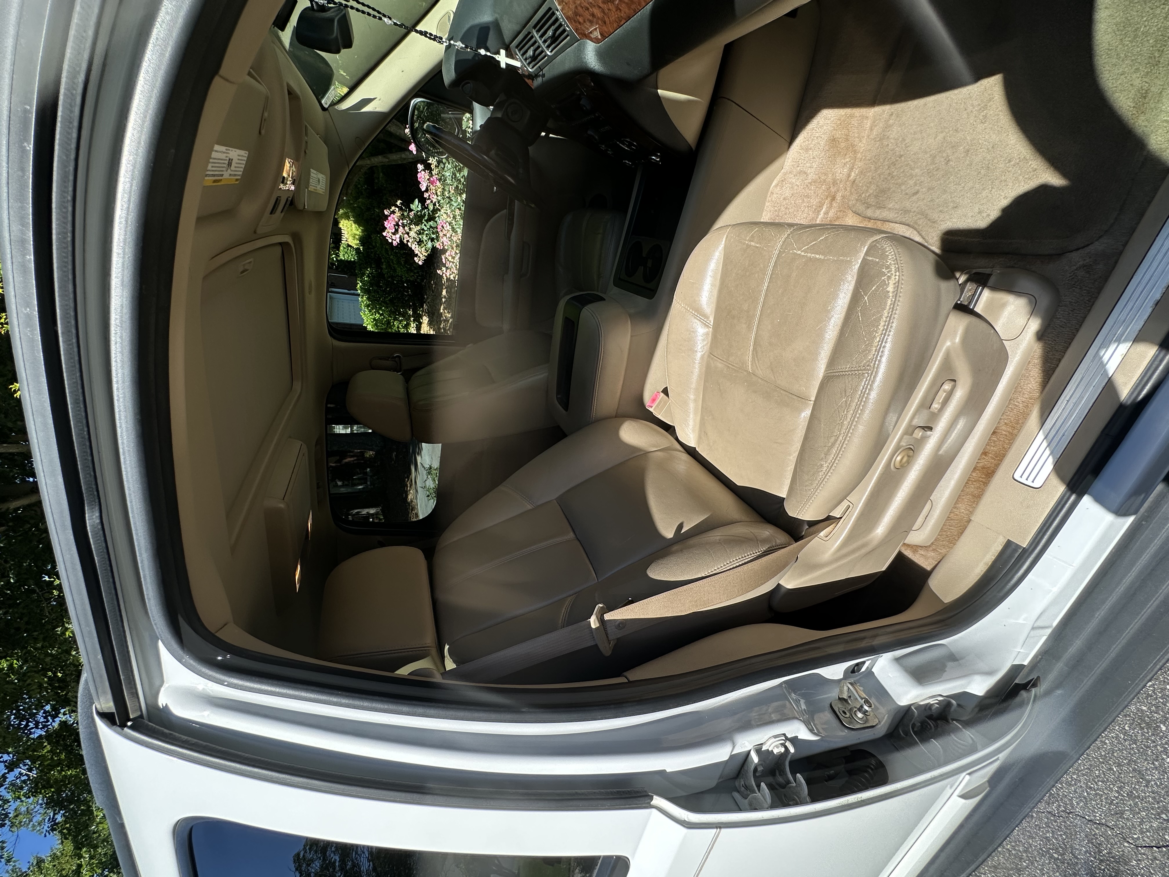 Used 2007 Chevrolet Tahoe LT w/ LT Preferred Equipment Group RWD image 17