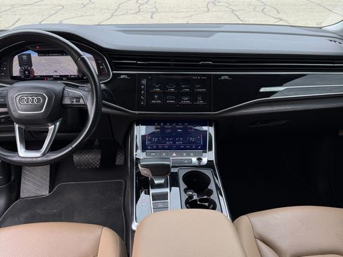 Used 2019 Audi Q8 Premium Plus w/ Premium Plus AWD/4WD image 5
