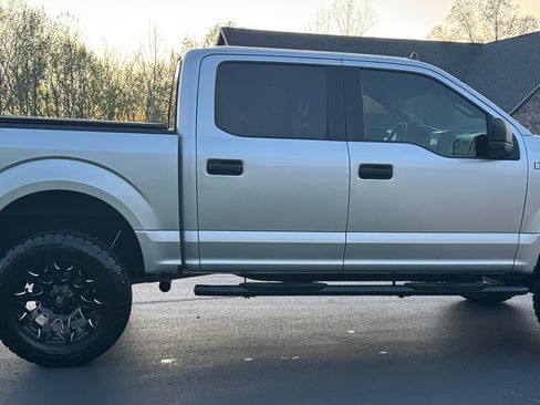 Used 2019 Ford F150 XLT w/ Trailer Tow Package image 10