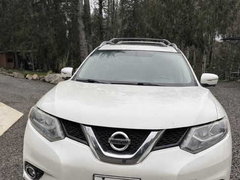 Used 2015 Nissan Rogue SL w/ SL Premium Package image 2