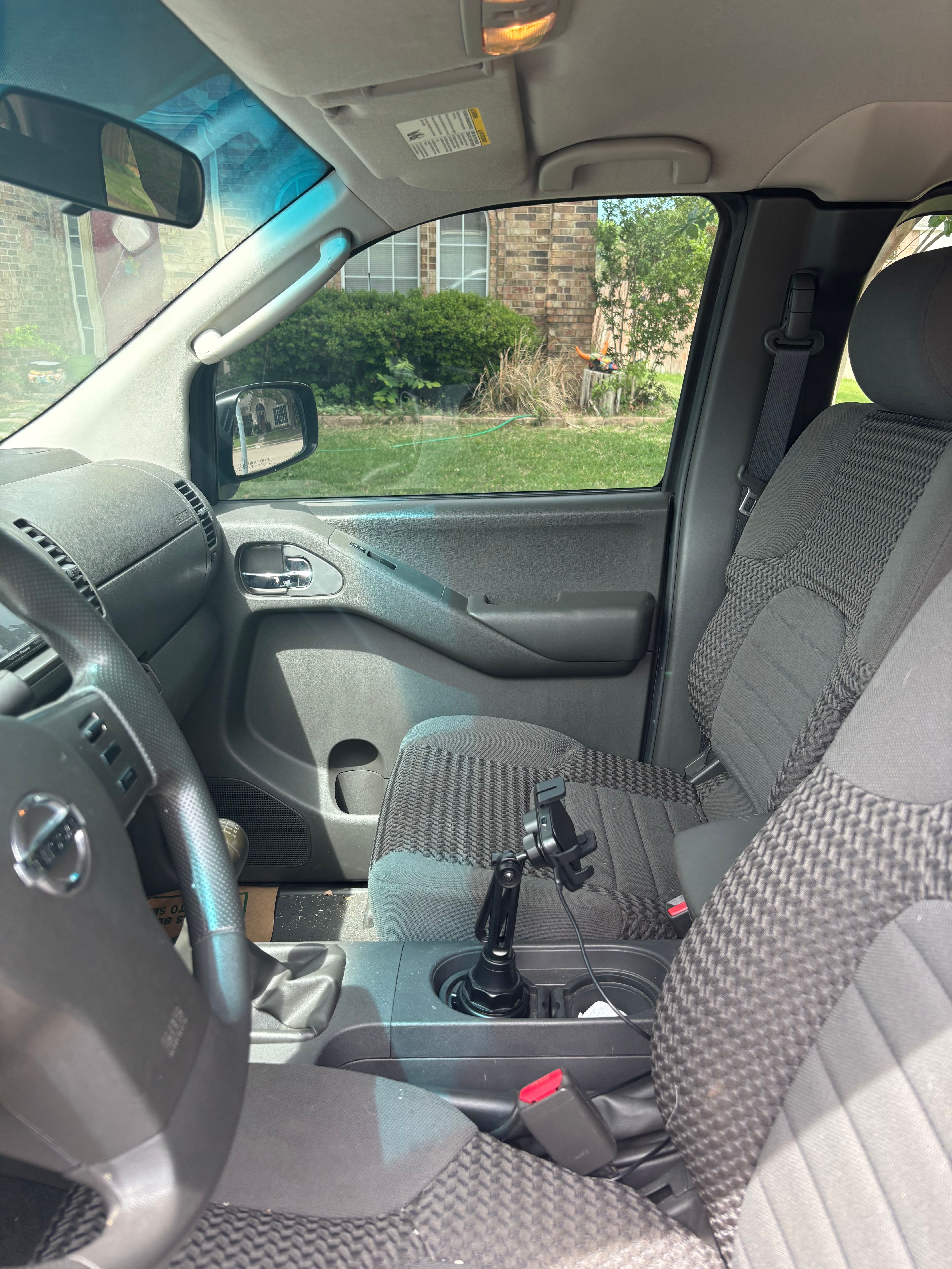 Used 2008 Nissan Frontier SE w/ SE Value Truck Pkg AWD/4WD image 5