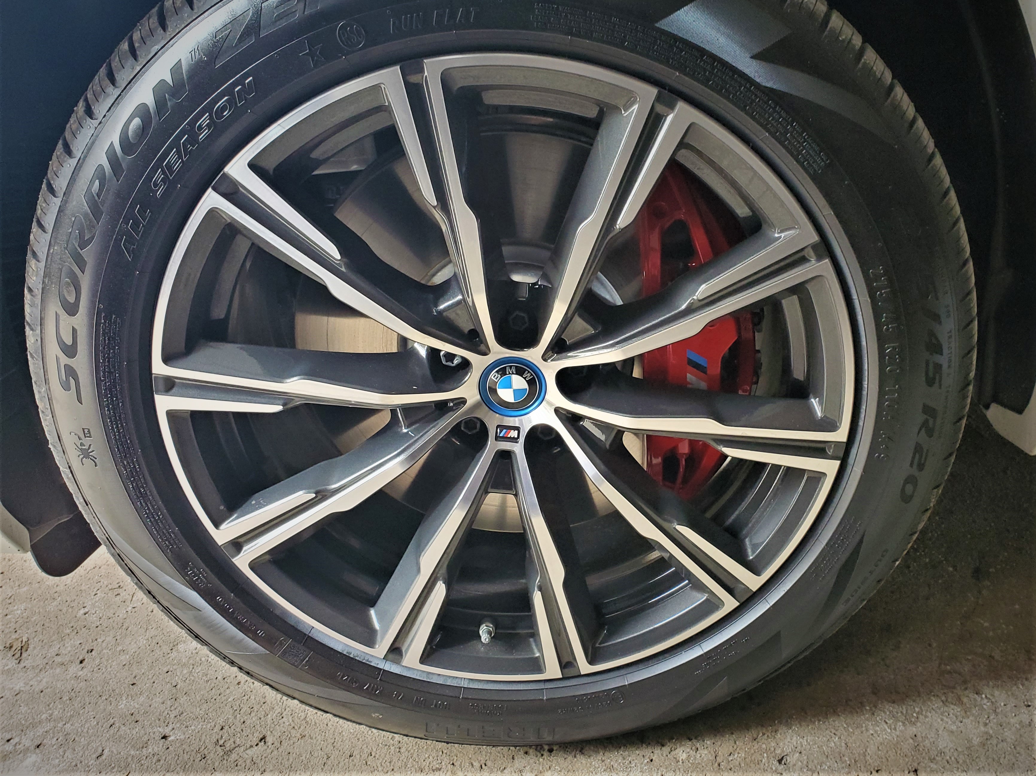 Used 2022 BMW X5 xDrive45e w/ M Sport Package AWD/4WD image 6
