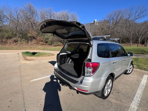 Used 2009 Subaru Forester 2.5XT Limited w/ Popular Equipment Group 1B image 13