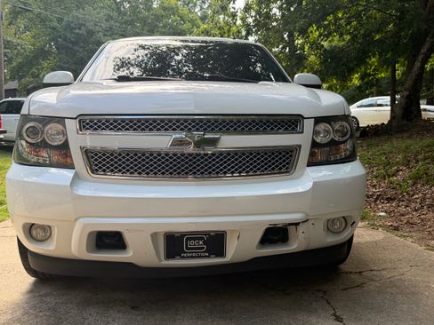 Used 2012 Chevrolet Tahoe LT w/ Luxury Package RWD image 5