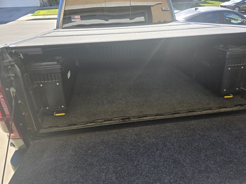 Used 2018 Ford F150 Raptor w/ Equipment Group 802A Luxury image 17