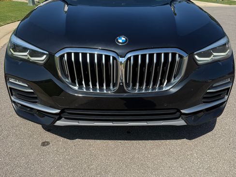 Used 2019 BMW X5 xDrive40i w/ Premium Package 2 AWD/4WD image 4
