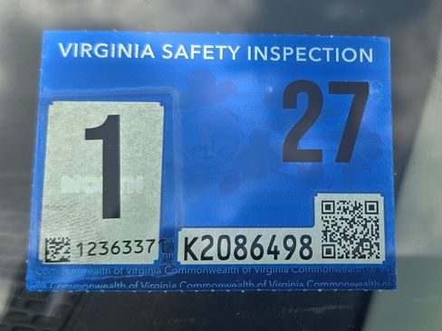 Used 2021 Chrysler Pacifica Touring-L w/ Premium & Safety Sphere Group FWD image 27