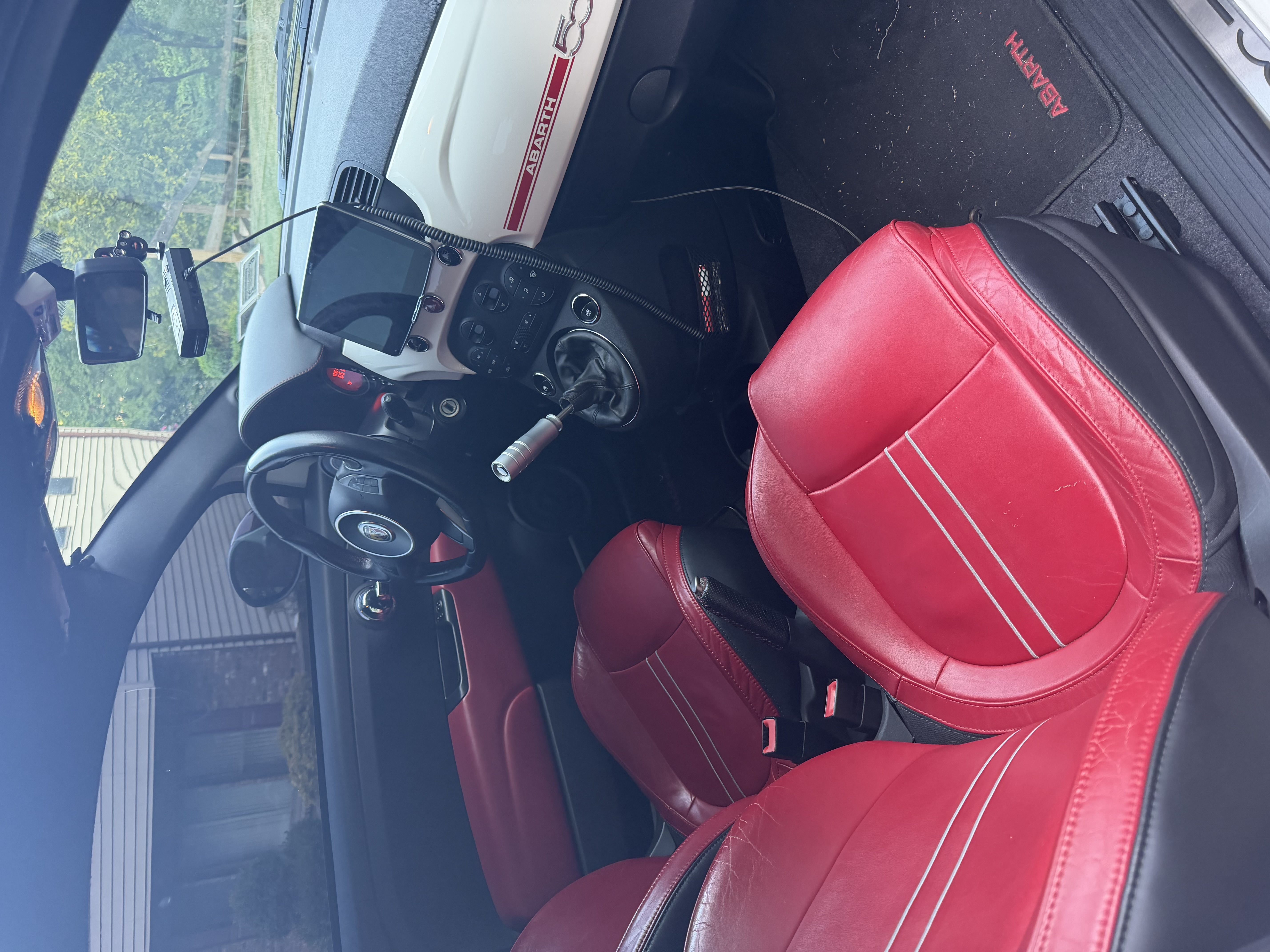 Used 2013 FIAT 500 Abarth w/ Comfort/Convenience Group FWD image 9