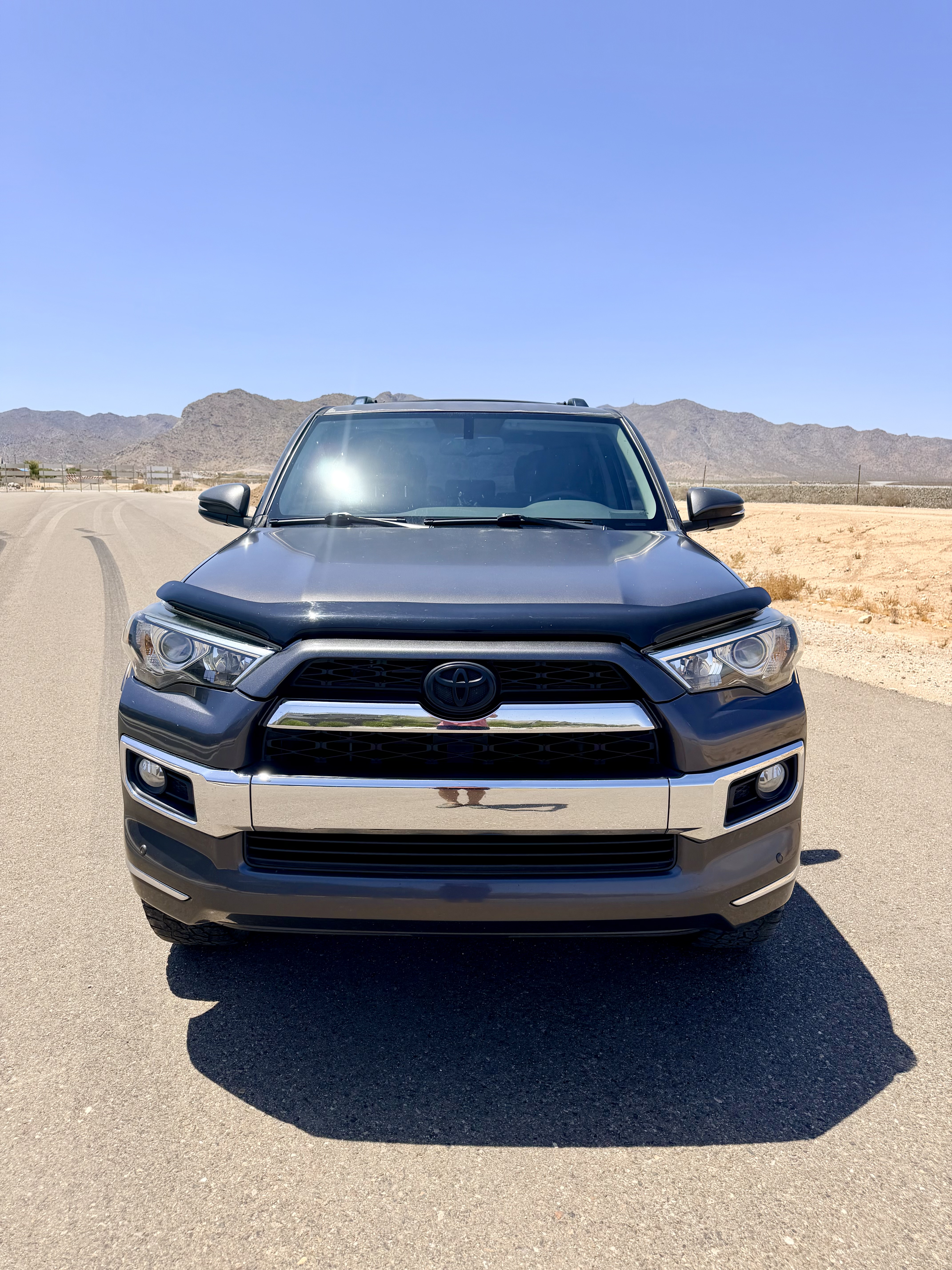 Used 2015 Toyota 4Runner Limited AWD/4WD image 2