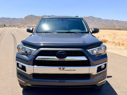 Used 2015 Toyota 4Runner Limited AWD/4WD image 2
