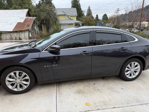 Used 2022 Chevrolet Malibu LT image 5