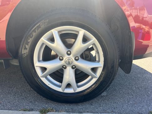 Used 2011 Nissan Rogue SV w/ Premium Pkg image 23