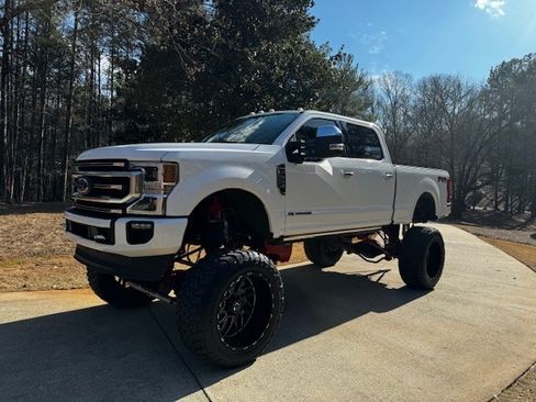 Used 2021 Ford F350 Platinum image 1